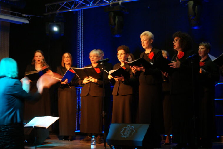 Koncert chóru Consonans w Fabryce Kultury w Redzie