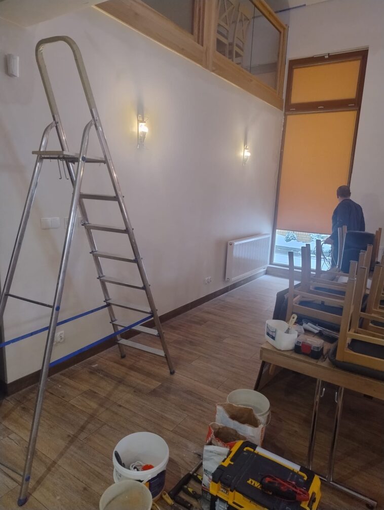 Malowanie kawiarenki