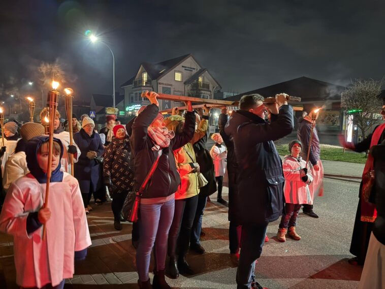 Droga Krzyżowa ulicami Redy